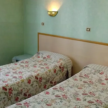 Hotel L'aiglon 2*